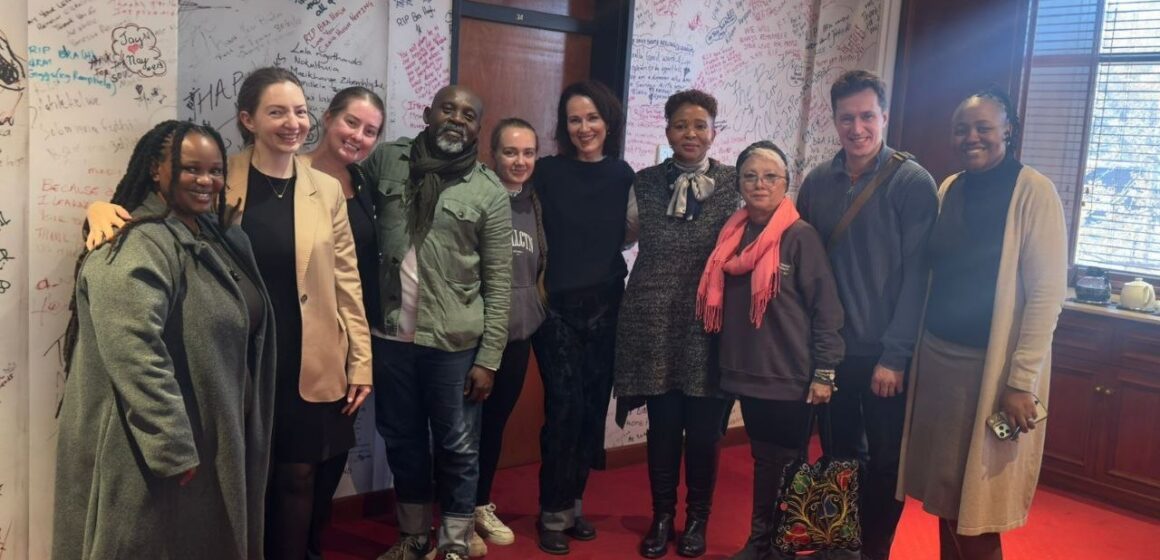 GITIS - Sudáfrica - Equipo En Sudáfrica se celebró la primera escuela del Instituto Ruso de Artes Teatrales (GITIS)